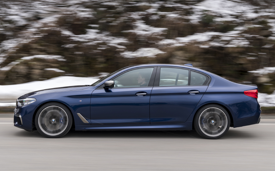 p90254984_highres_the-new-bmw-m550i-xd