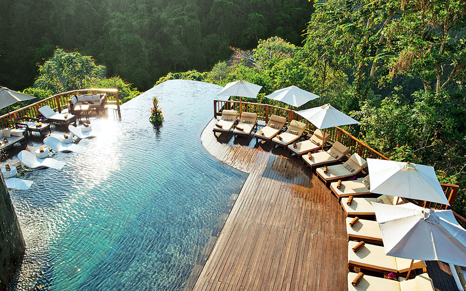 hanging-gardens-of-bali-best-swiming-pool-number-1-luxury-resort