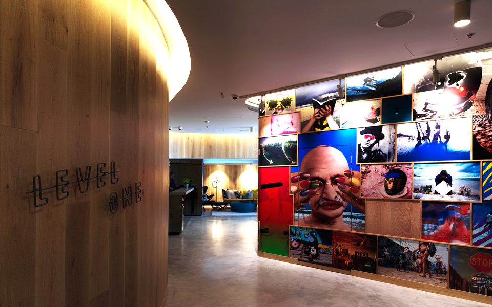 qt-bondi---lobby--shaun-gladwell-art-installation-2jpg