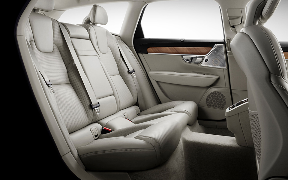 173844_volvo_v90_studio_interior_rear_seats