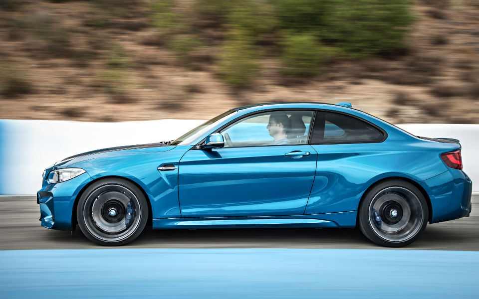 p90199674_highres_the-new-bmw-m2-coupe
