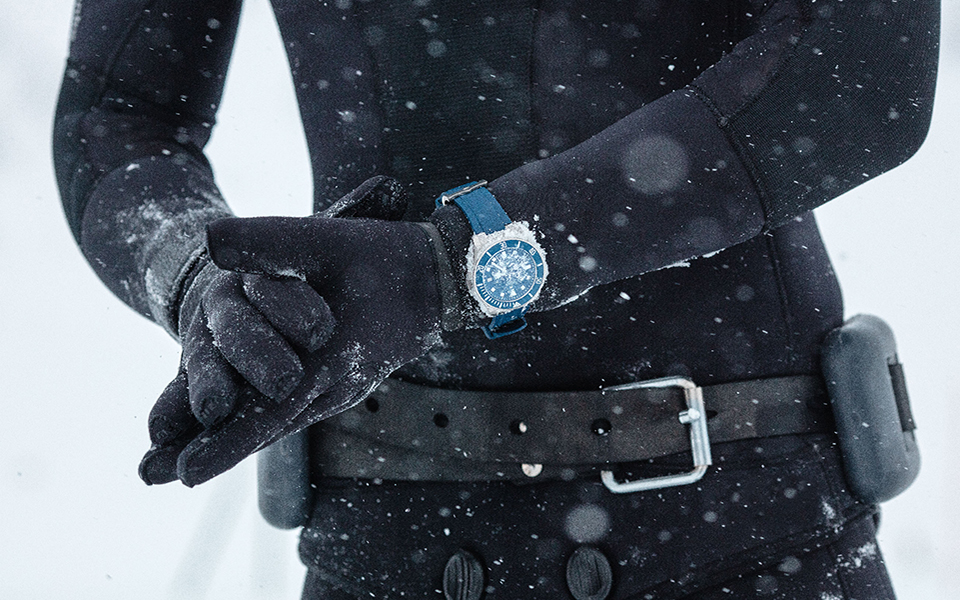 ice-diving-with-pelagos-5