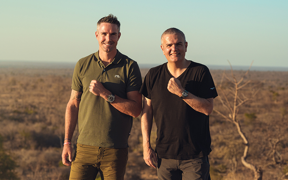 hublot-has-joined-in-partnership-with-kevin-pietersen-and-sorai-save-our-rhinos-africa-and-india-to-protect-the-rhinoceros-which-is-facing-extinction