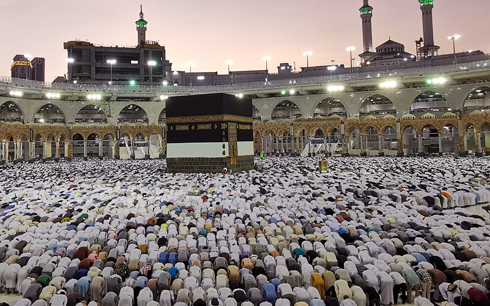 muslims-pray_1