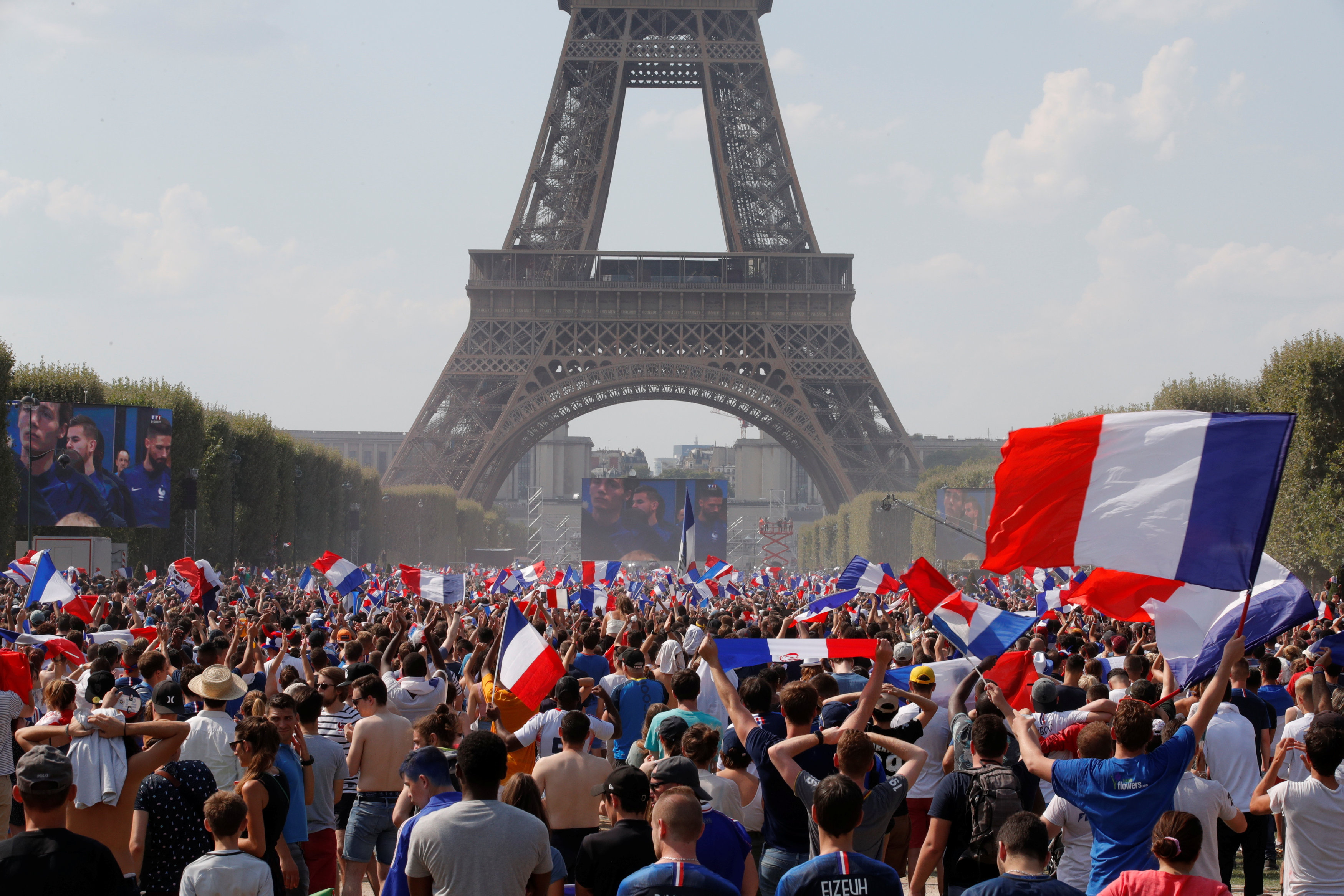 Покажи французских людей. Франция люди. Народы Франции. Французы народ. Французы нация.