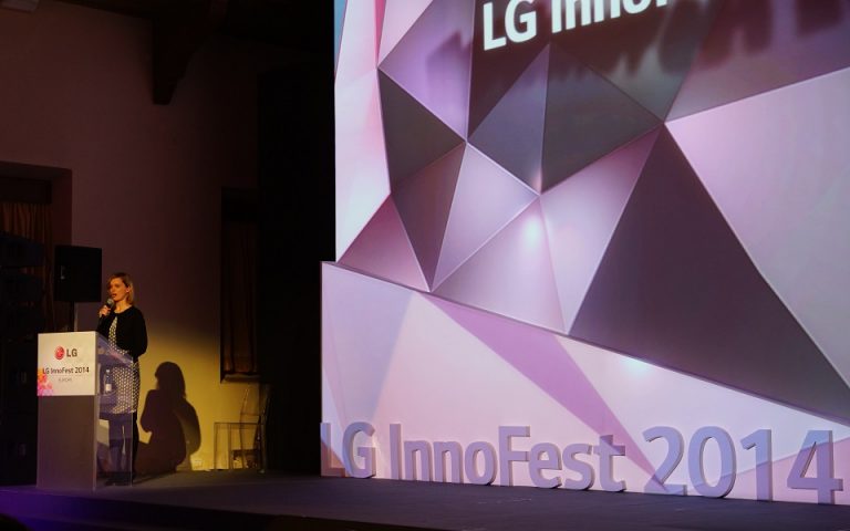 LG: Τηλεοράσεις και οικιακές συσκευές με την τελευταία λέξη της τεχνολογίας