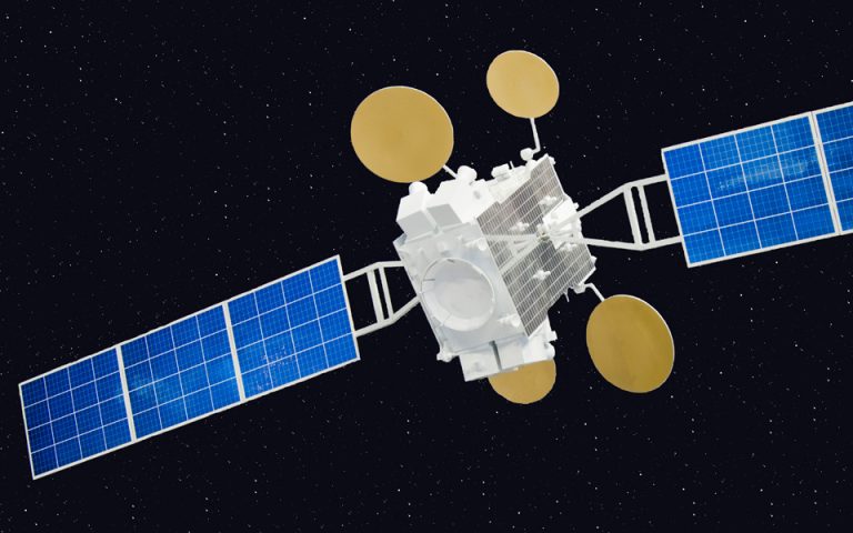 H HellasSat ανοίγει τα «φτερά» της με τη συνδρομή αραβικών κεφαλαίων