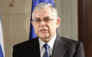 Ο επιστημονικός διοργανωτής της ημερίδας και πρώην πρωθυπουργός, Λουκάς Παπαδήμος.