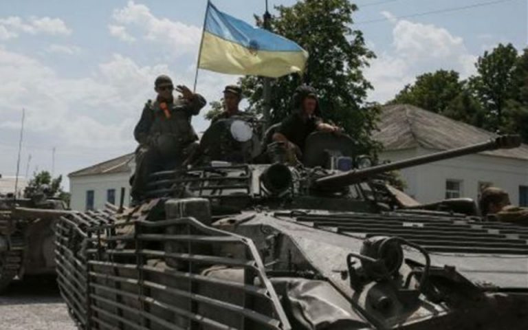 Με μη «αναστρέψιμες συνέπειες» προειδοποιεί η Μόσχα το Κίεβο μετά από νέο βομβαρδισμό