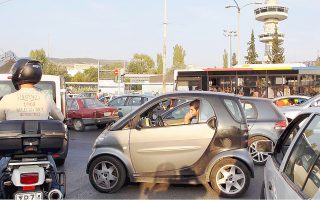 Η έλλειψη θέσεων στάθμευσης είναι μεγάλο πρόβλημα στο κέντρο της Θεσσαλονίκης.