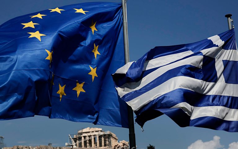 «Handelsblatt»: «Η Ελλάδα χρειάζεται στήριξη και όχι περισσότερη λιτότητα»