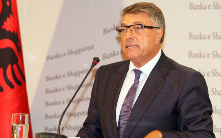 Συνελήφθη για υπεξαίρεση ο διοικητής της Τράπεζας της Αλβανίας
