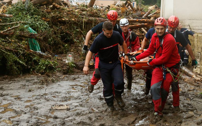 Εξι νεκροί σε πλημμύρες στην Γαλλία