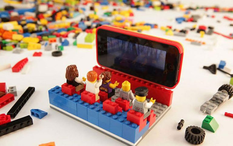 Τα τουβλάκια της Lego κατακτούν τον κόσμο