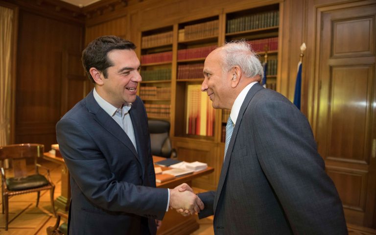 Aισιόδοξος o Γουάτσα για ελληνική οικονομία, επίτευξη συμφωνίας