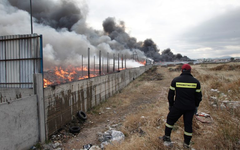 Σε κακή κατάσταση οι εγκαταστάσεις του εργοστασίου στον Ασπρόπυργο πριν την πυρκαγιά
