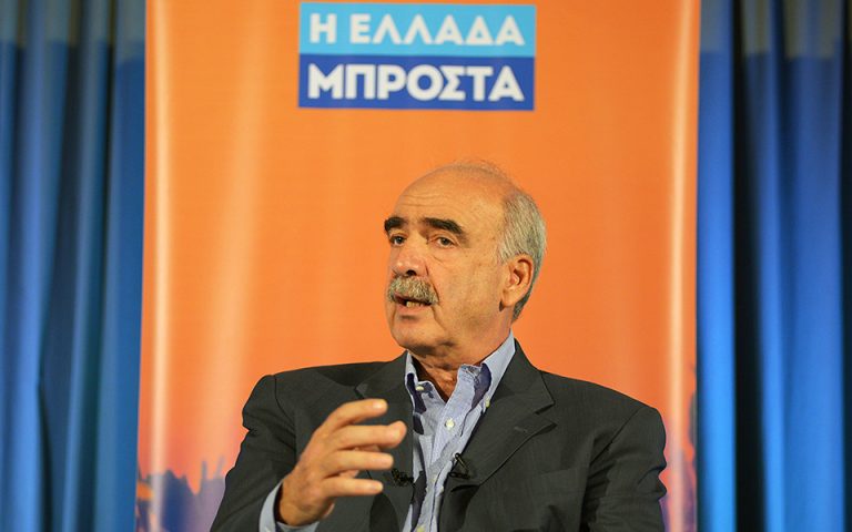 Εκλογικό «ντέρμπι» ΣΥΡΙΖΑ – ΝΔ προβλέπει ο Μεϊμαράκης