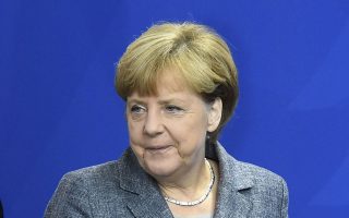 Η καγκελάριος εξέφρασε τη χαρά της για το γεγονός ότι «η Γερμανία έχει γίνει μία χώρα την οποία πολλοί ταυτίζουν με την ελπίδα».