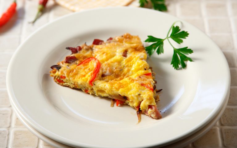 omeleta-me-sygklino-2117690