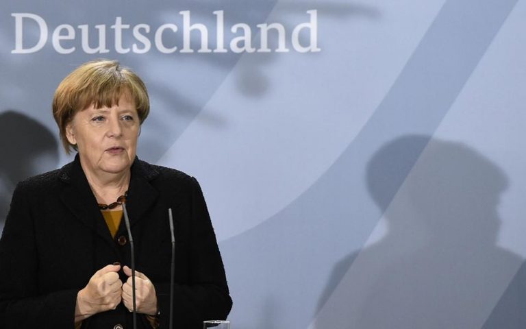 Μέρκελ: «Η Ευρώπη είναι ευάλωτη απέναντι στην προσφυγική κρίση»