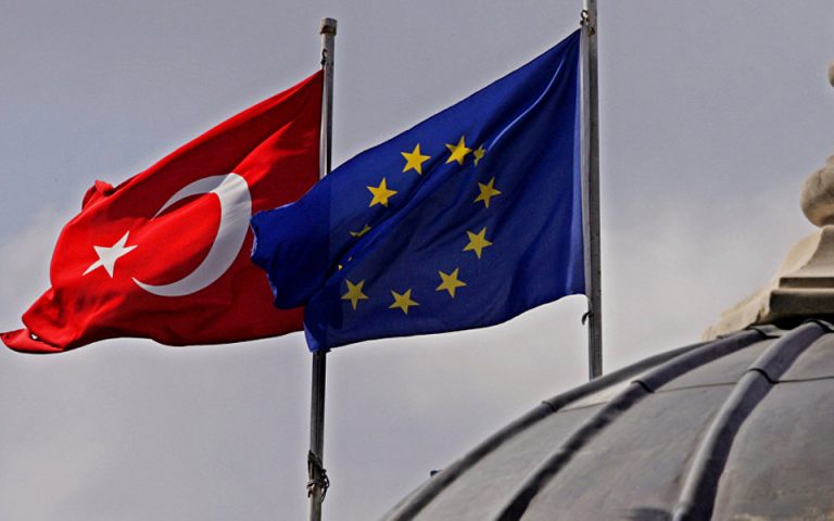 Κατάργηση βίζας για τους Τούρκους πολίτες προτείνει και επίσημα η Κομισιόν