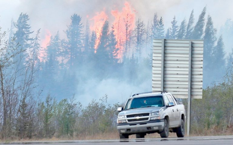 Αισιοδοξία ότι θα τεθεί υπό έλεγχο η πυρκαγιά στον Καναδά