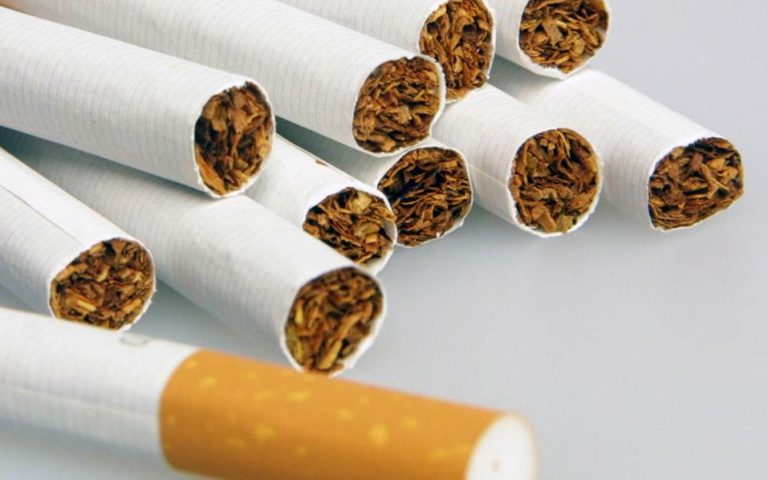 Αυξήσεις στα τσιγάρα από 0,5 έως 1 ευρώ λόγω επιπλέον φόρου