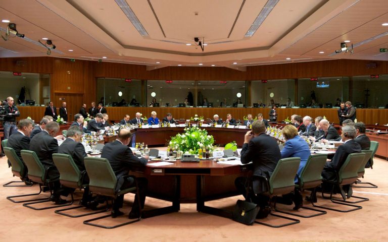Εκτακτα μέτρα, χρέος στο Eurogroup