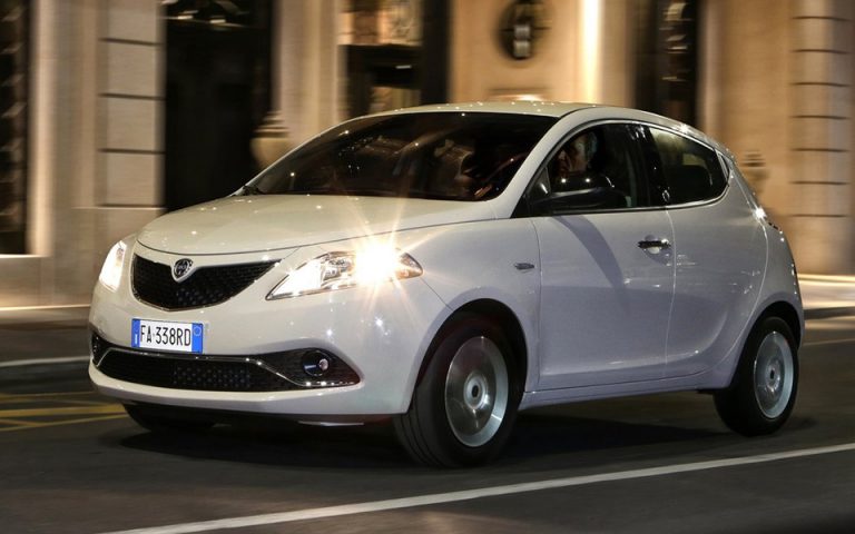 Lancia Ypsilon από 12.300 ευρώ
