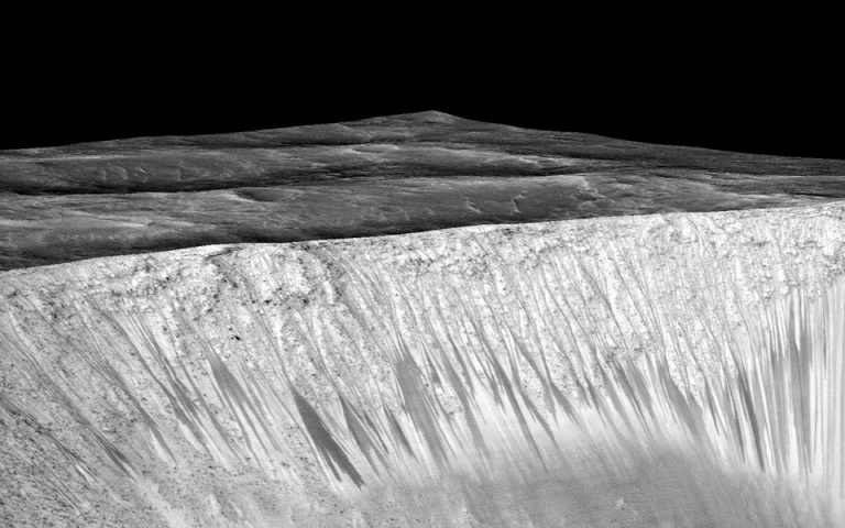 Νέα έρευνα καταρρίπτει τη θεωρία για το τρεχούμενο νερό στον Αρη