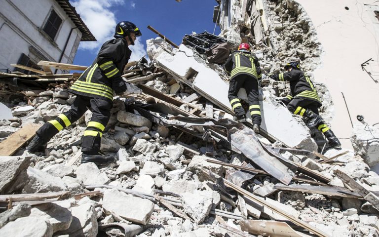 Ιταλία: Ο «συνδυασμός» που οδήγησε στην καταστροφή