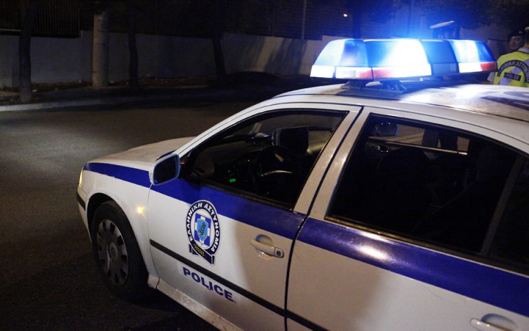 Κόρινθος: Συνελήφθησαν δέκα μέλη του Ρουβίκωνα για ζημιές σε θυρίδες των διοδίων