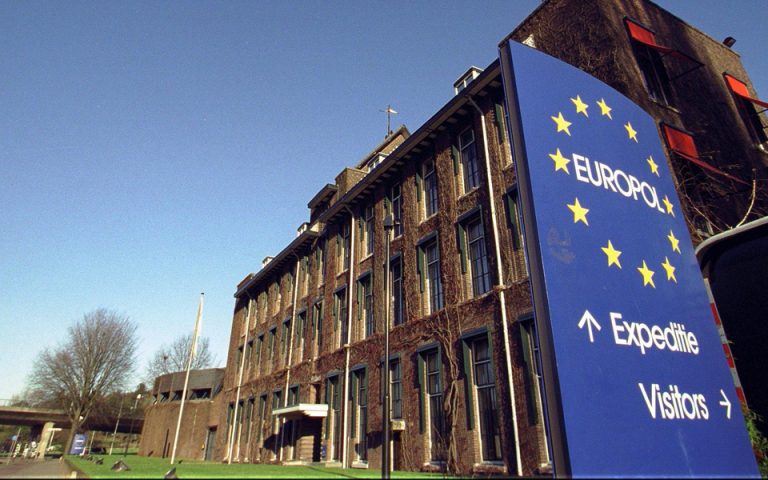 Εuropol: Σύλληψη 75 υπόπτων για διαμοιρασμό υλικού παιδικής πορνογραφίας