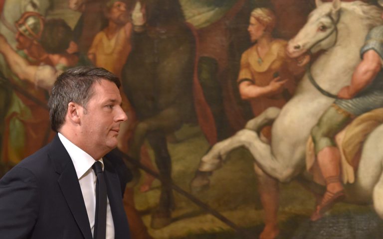 Ιταλία: Διατεθειμένος να παραμείνει έως την Παρασκευή ο Ρέντσι – Τα επικρατέστερα σενάρια μετά το «όχι» στο δημοψήφισμα