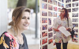 Η Μπούσρα Αλραμάχι, η Ιρακινή αναισθησιολόγος, φωτογραφημένη για την «Κ» στην Αθήνα, όπου βρέθηκε στο Μουσείο Κυκλαδικής Τέχνης ως «ξεναγός» της έκθεσης φωτογραφίας της οργάνωσης Solidarity Now (δεξιά), το περασμένο φθινόπωρο.