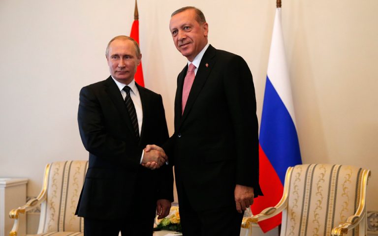 Οι εμπορικές κυρώσεις στη συνάντηση Πούτιν και Ερντογάν
