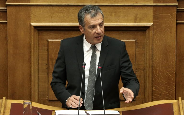Θεοδωράκης: Η καθυστέρηση κόστισε τουλάχιστον 1% του ΑΕΠ