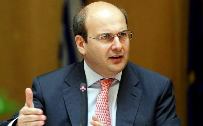 Κ. Χατζηδάκης: «Οι συμφωνίες δεν είναι γραμμένες σε πέτρα»