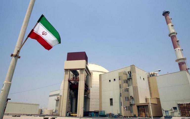 Οι ΗΠΑ παρατείνουν την άμβλυνση των κυρώσεων σε βάρος του Ιράν