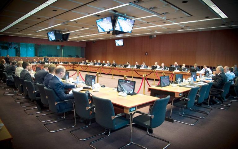 Συμφωνία μόνο για δόση αναμένουν ξένες τράπεζες στο Eurogroup της Πέμπτης