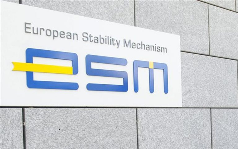 ESM: «Διασφαλίσιμη» η βιωσιμότητα του χρέους με μεσοπρόθεσμα μέτρα