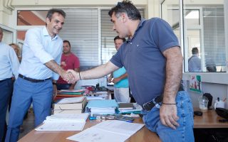 Με πολίτες και επιχειρηματίες της Λακωνίας συναντήθηκε ο πρόεδρος της Ν.Δ. Κυρ. Μητσοτάκης κατά τη διήμερη επίσκεψή του στην περιοχή.