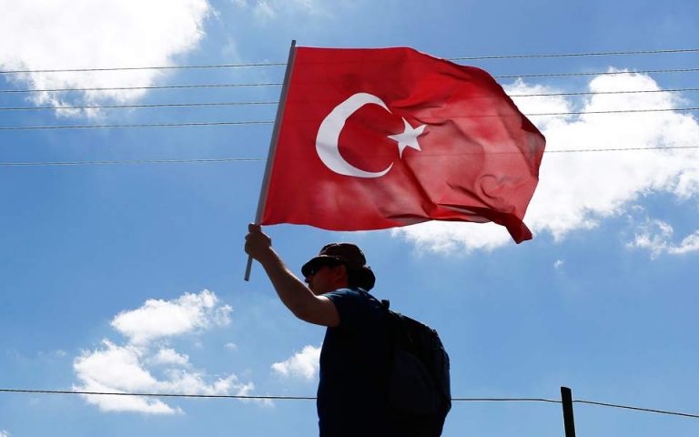 Τουρκία: Το οθωμανικό «Τεκμπίρ» αντί του «πένθιμου εμβατηρίου» του Σοπέν στις κηδείες