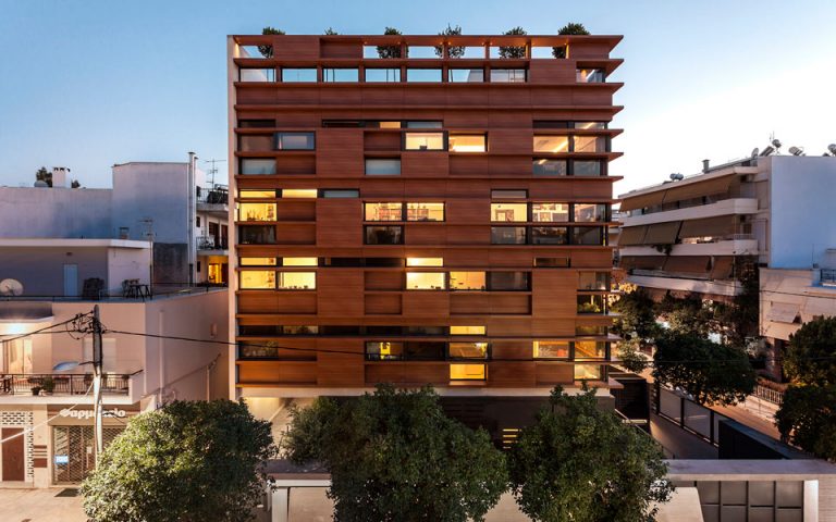 Η βραβευμένη πολυκατοικία του Νίκου Κτενά στο Νέο Ψυχικό αλλάζει τα δεδομένα και γίνεται αξιοθέατο