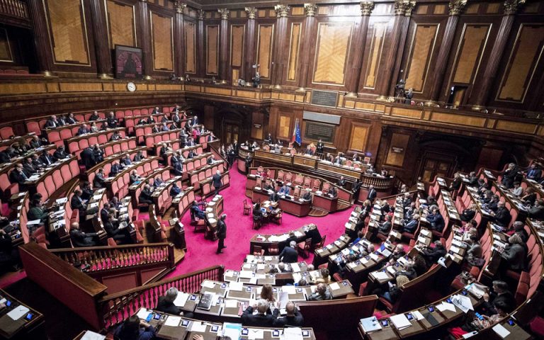 Η ιταλική Γερουσία ψήφισε τον νέο εκλογικό νόμο