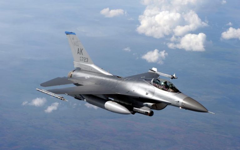 «Βέρτιγκο» θεσμών για τα 2,4 δισ. εκσυγχρονισμού των F-16