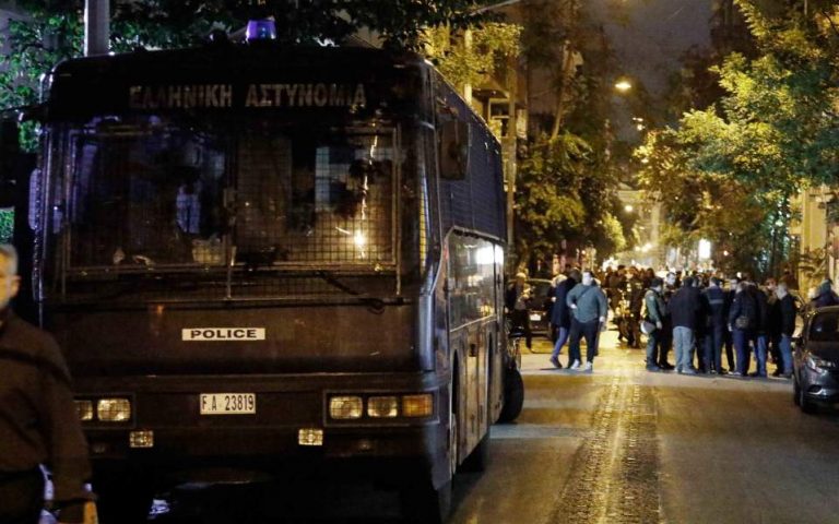 Η κυβέρνηση δεν διαπιστώνει καμία ευθύνη για την επίθεση στη Χαρ. Τρικούπη