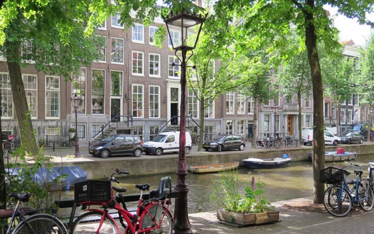 Στο Αμστερνταμ μεταφέρεται η Ευρωπαϊκή Υπηρεσία Φαρμάκων