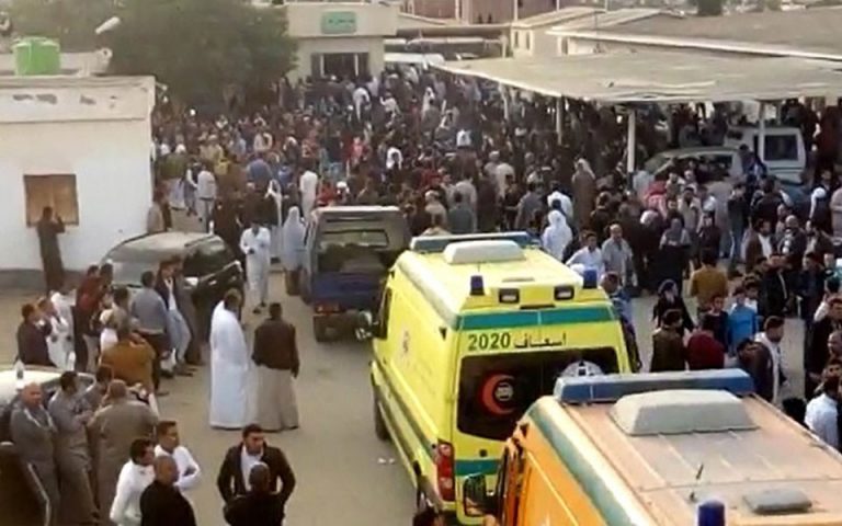 Μακελειό με τουλάχιστον 235 νεκρούς από έκρηξη σε τέμενος στο Σινά