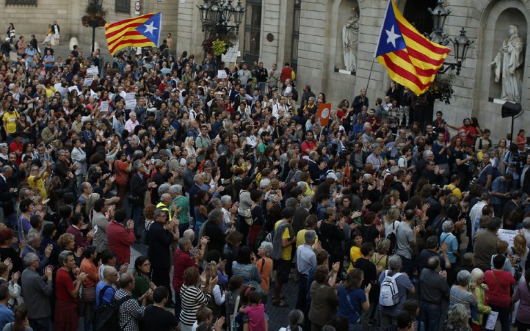 Μόλις ένας στους τέσσερις Καταλανούς επιζητά τη συνέχιση της διεκδίκησης της ανεξαρτησίας